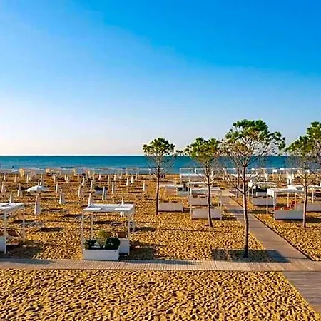 Enjoy Our Bright 3*