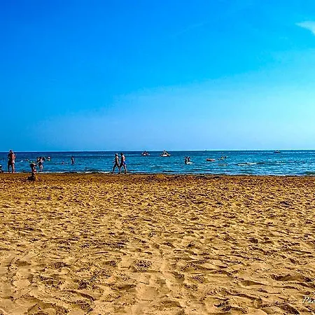 Enjoy Our Bright Ξενοδοχείο 3*